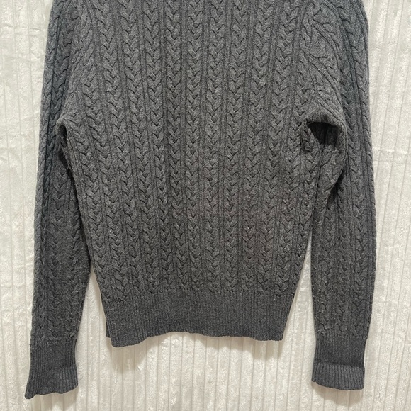 Eddie Bauer Gray Sweater. Size Petite XS - Picture 2 of 5